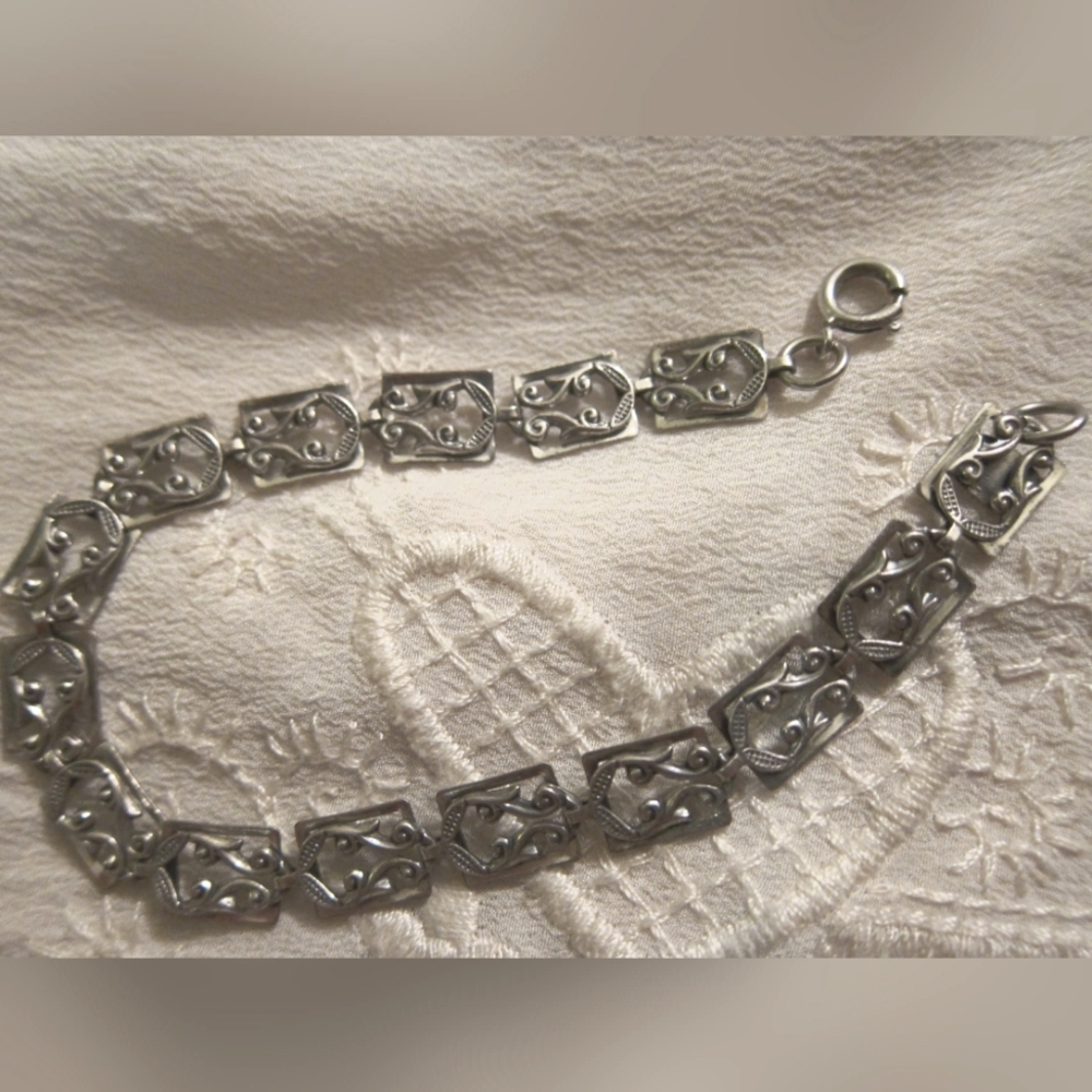 Victorian revival Danecraft silver bracelet
